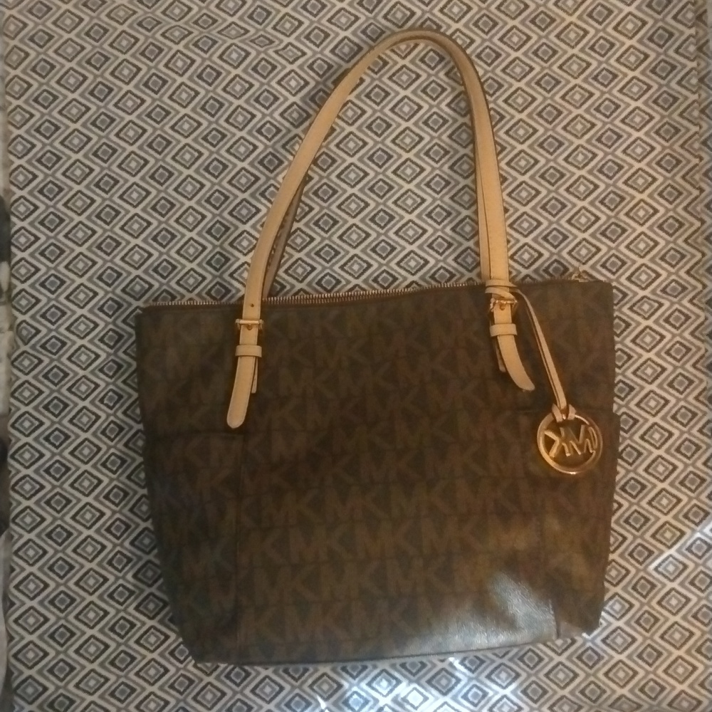 Michael kors purse